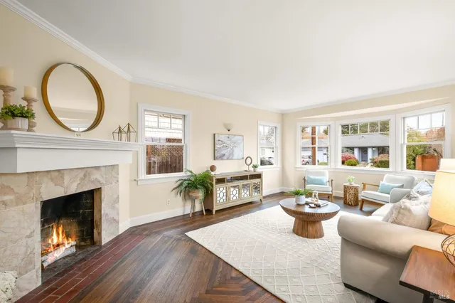 $875,000 | 605 Baker Street, Petaluma, CA 94952