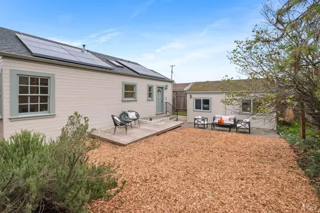 $875,000 | 605 Baker Street, Petaluma, CA 94952