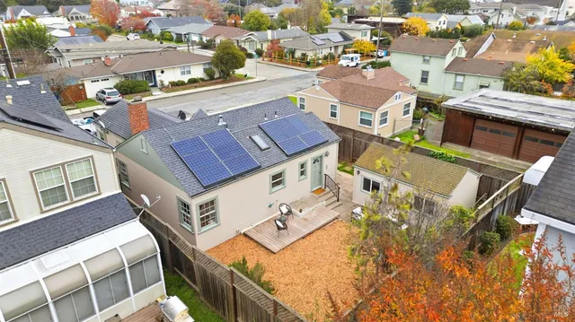 $875,000 | 605 Baker Street, Petaluma, CA 94952