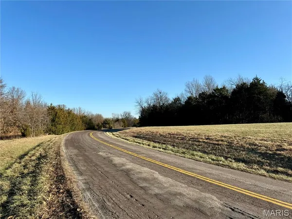 $99,900 | 5.74-ac 5.74-ac Highway, Jonesburg, MO 63351