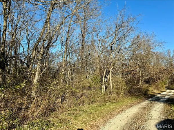 $99,900 | 5.74-ac 5.74-ac Highway, Jonesburg, MO 63351
