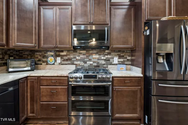 $795,000 | 1148 Cliffview Circle, Gray, TN 37615