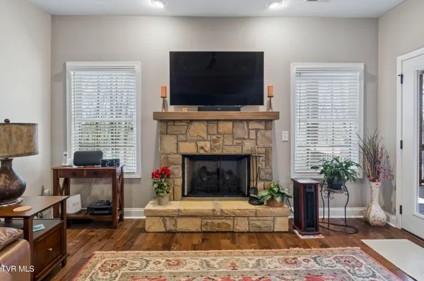 $795,000 | 1148 Cliffview Circle, Gray, TN 37615