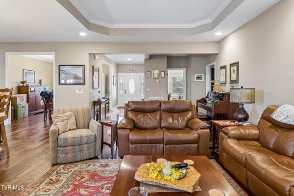 $795,000 | 1148 Cliffview Circle, Gray, TN 37615