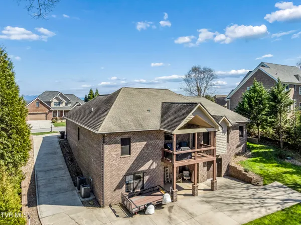 $795,000 | 1148 Cliffview Circle, Gray, TN 37615