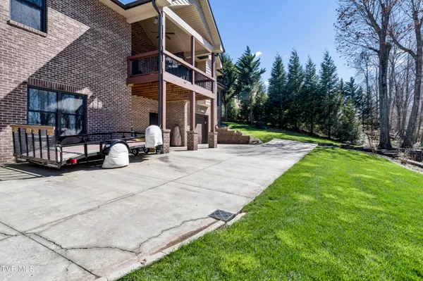 $795,000 | 1148 Cliffview Circle, Gray, TN 37615