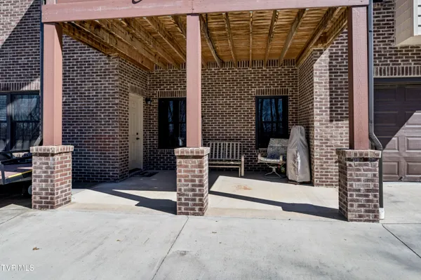 $795,000 | 1148 Cliffview Circle, Gray, TN 37615