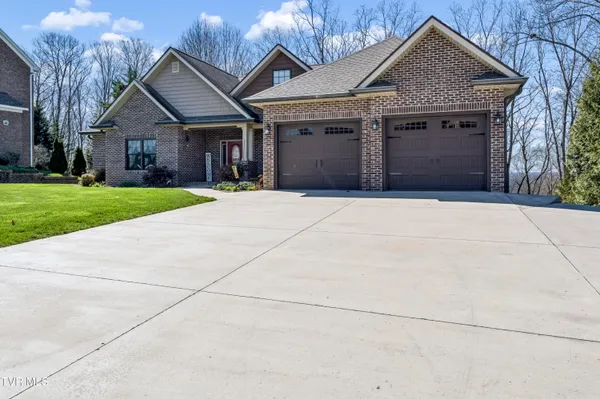 $795,000 | 1148 Cliffview Circle, Gray, TN 37615