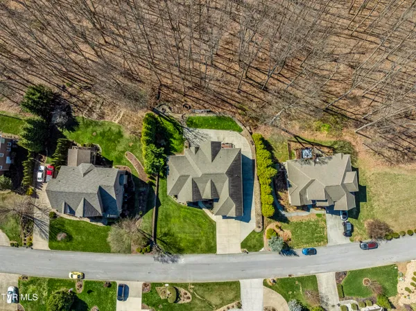 $795,000 | 1148 Cliffview Circle, Gray, TN 37615