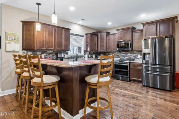 $795,000 | 1148 Cliffview Circle, Gray, TN 37615