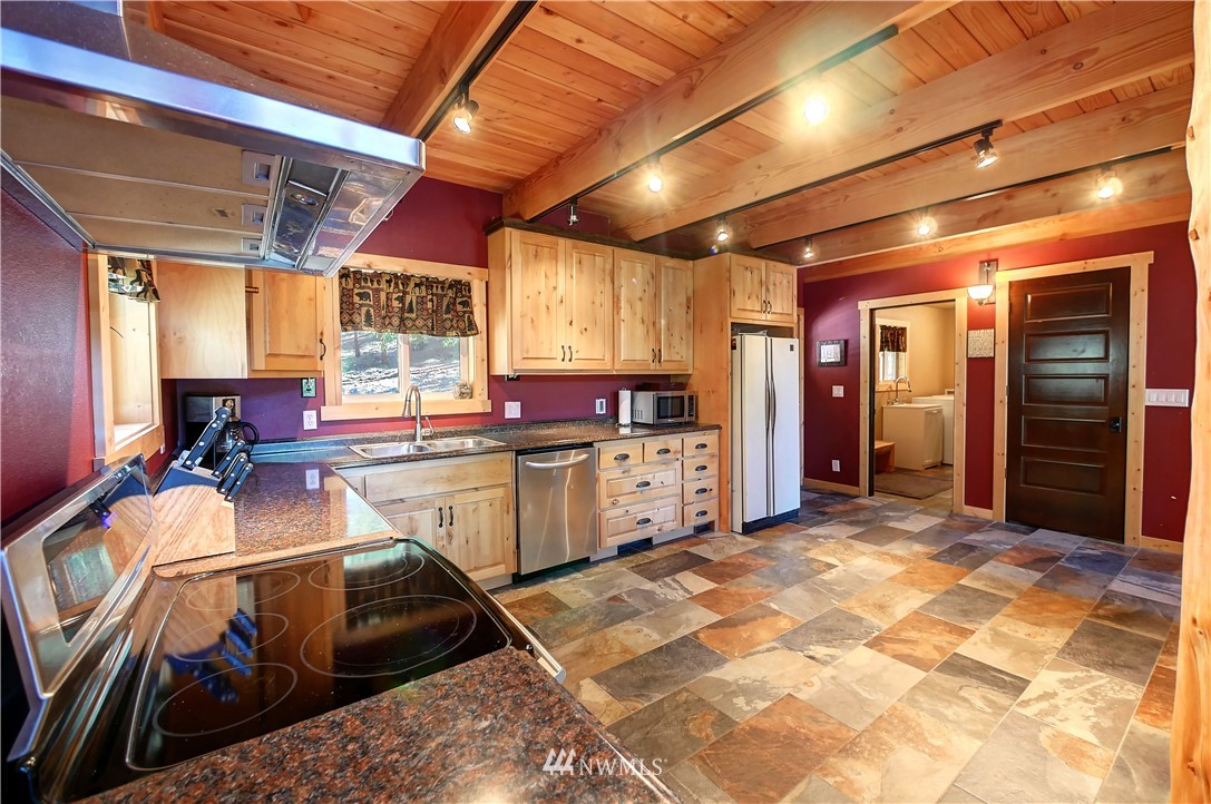 2 Rock Rose Road Winthrop, WA 98862 - Photo 10 of 27