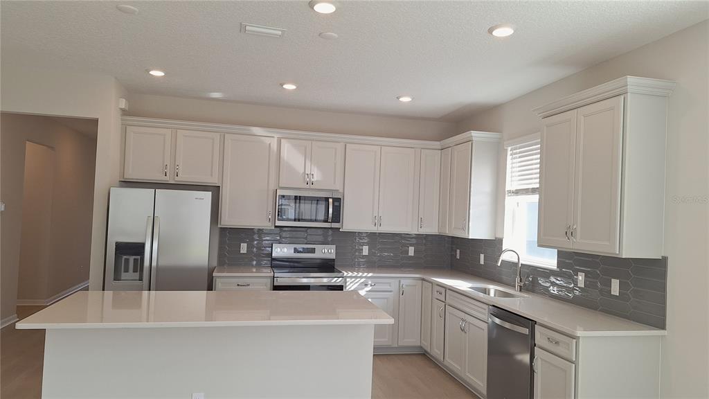 2084 Branched Oak Road St. Cloud, FL 34771 - Photo 4 of 27