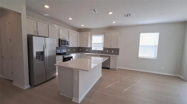 $2,400 | 2084 Branched Oak Road, St. Cloud, FL 34771