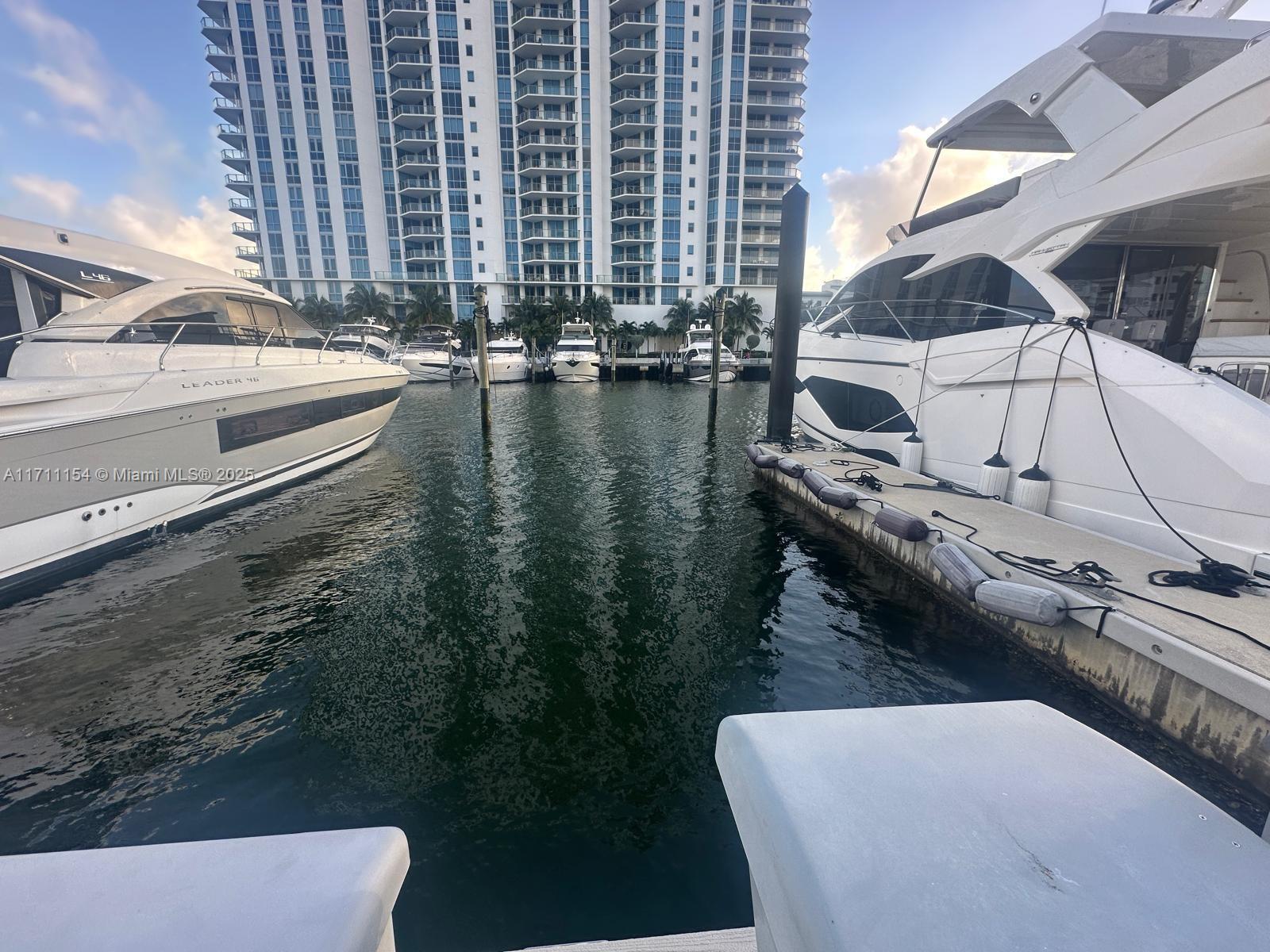 17211 Biscayne Boulevard North Miami Beach, FL 33160 - Photo 6 of 12 Boat Slip #51