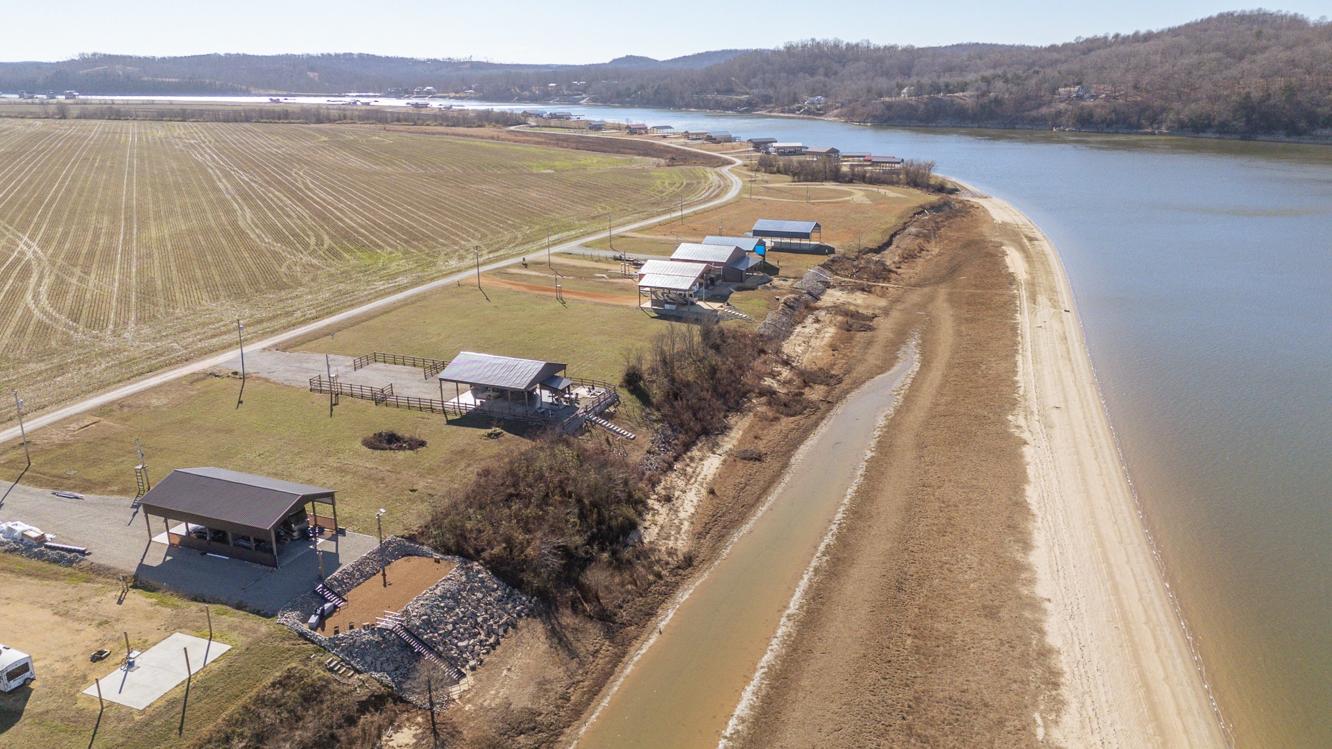 2571 Hardin Bottom River Road Clifton, TN 38425 - Photo 44 of 65