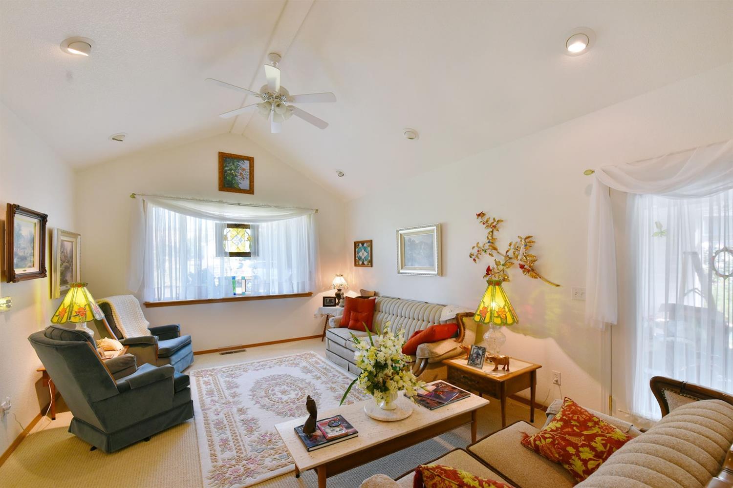 684 East Valley View Road Ashland, OR 97520 - Photo 5 of 28 Additional Photo