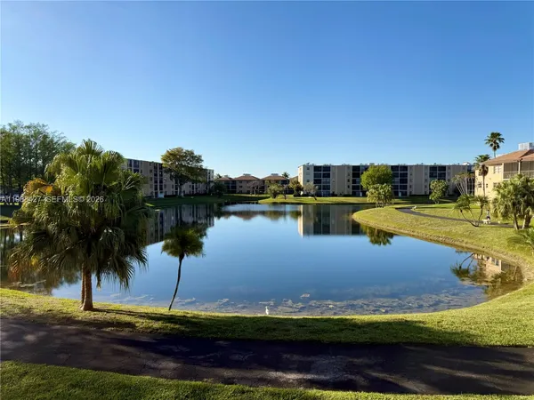$1,800 | 7900 Northwest 50th Street, Unit 205, Lauderhill, FL 33351