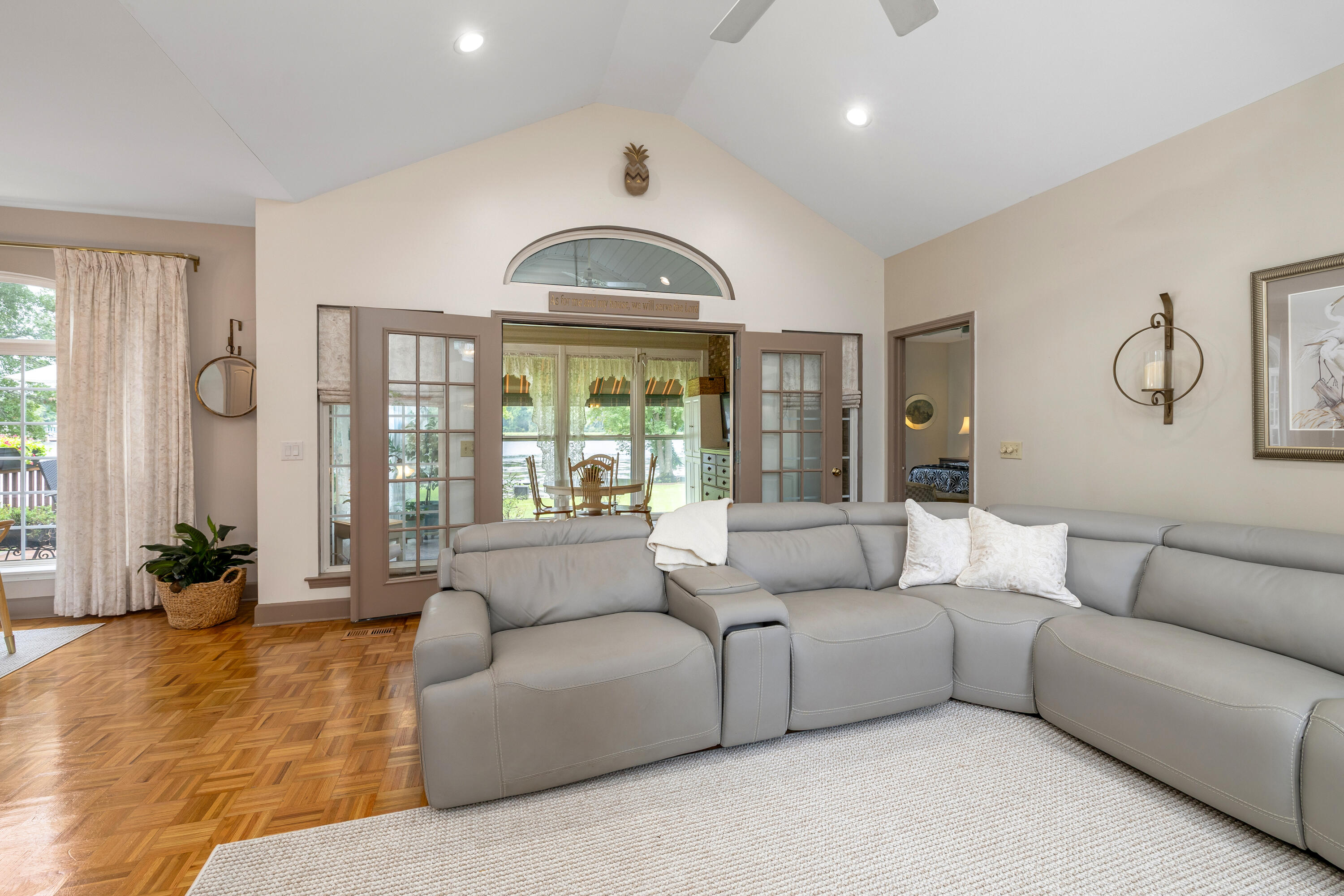209 Ridge Lake Drive Manning, SC 29102 - Photo 22 of 66 GREAT ROOM