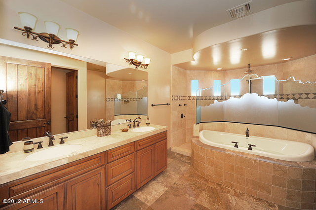 1108 West Maddock Road Phoenix, AZ 85086 - Photo 19 of 26 master bath