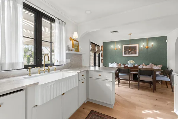 $3,675 | 317 West Encanto Boulevard, Phoenix, AZ 85003