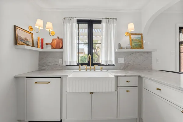 $3,675 | 317 West Encanto Boulevard, Phoenix, AZ 85003