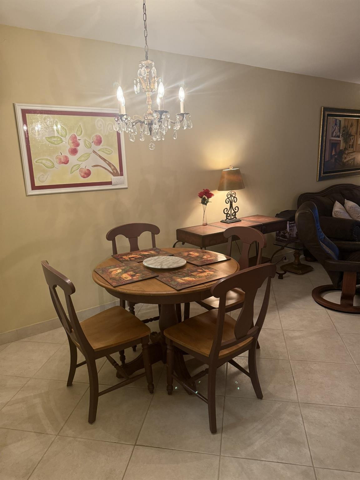 2050 Northeast 39th Street, Unit 211W Lighthouse Point, FL 33064 - Photo 5 of 30 Dining Table