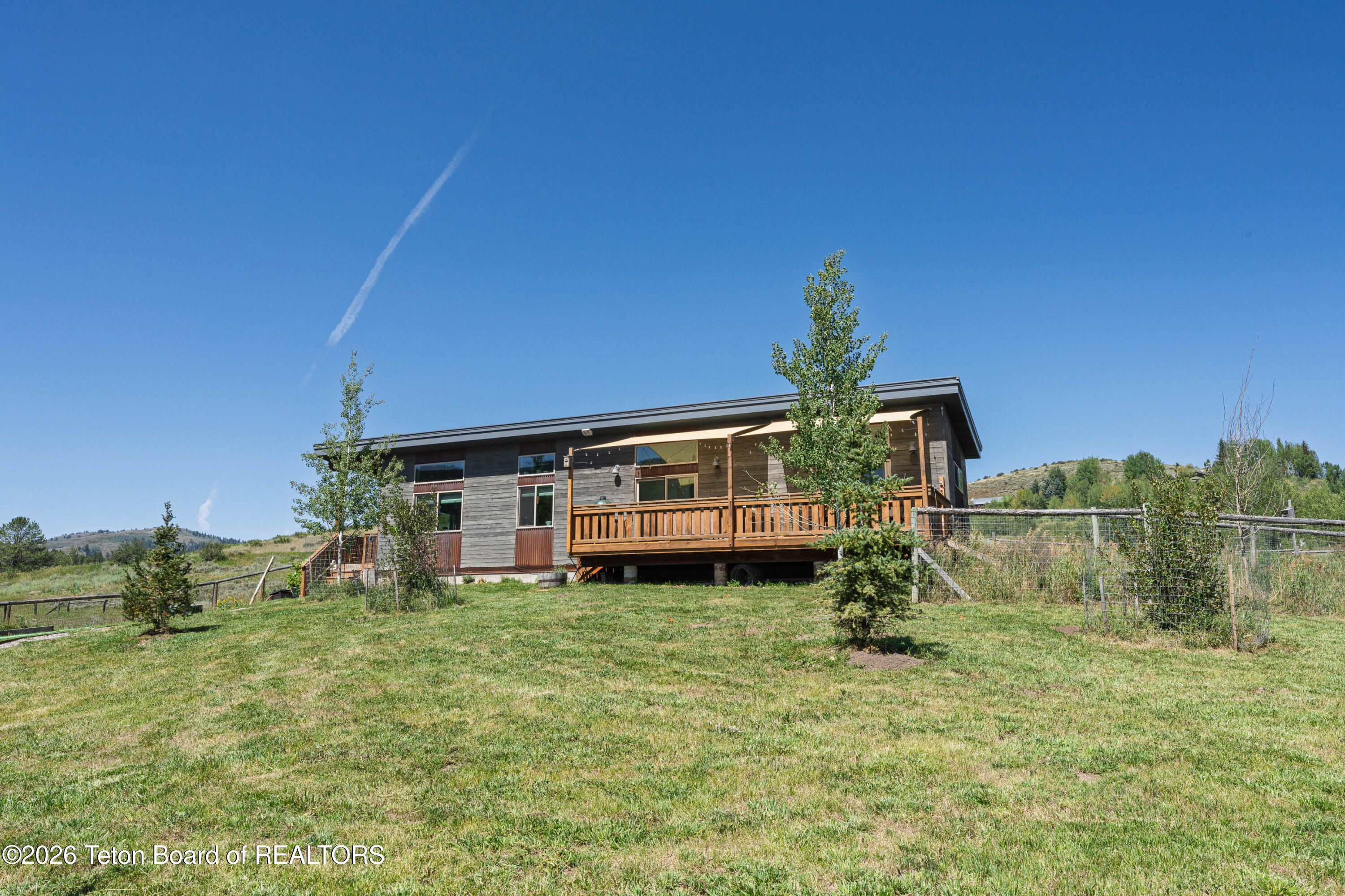 7955 South Fall Creek Road Wilson, WY 83014 - Photo 12 of 22 Main Home