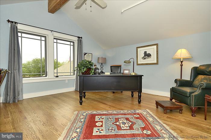 18340 Cattail Road Poolesville, MD 20837 - Photo 20 of 30 a living room with furniture and a window