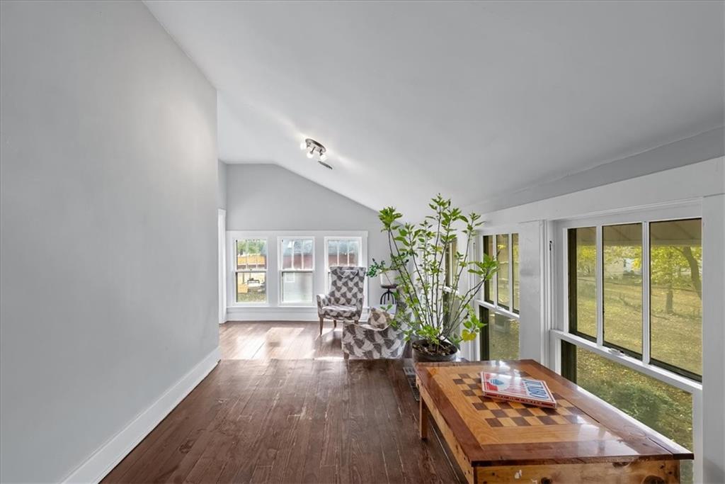 807 Highgrove Road Grandview, MO 64030 - Photo 13 of 39