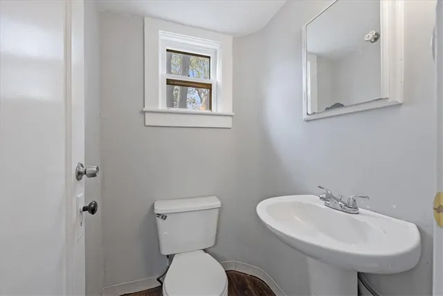 $359,950 | 807 Highgrove Road, Grandview, MO 64030