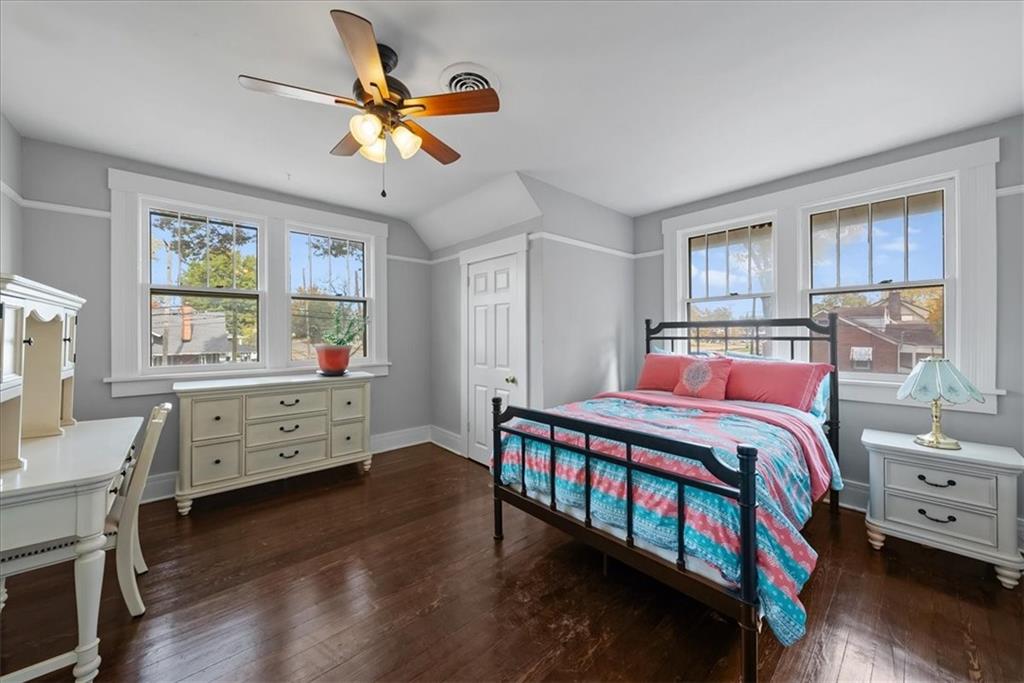 807 Highgrove Road Grandview, MO 64030 - Photo 20 of 39