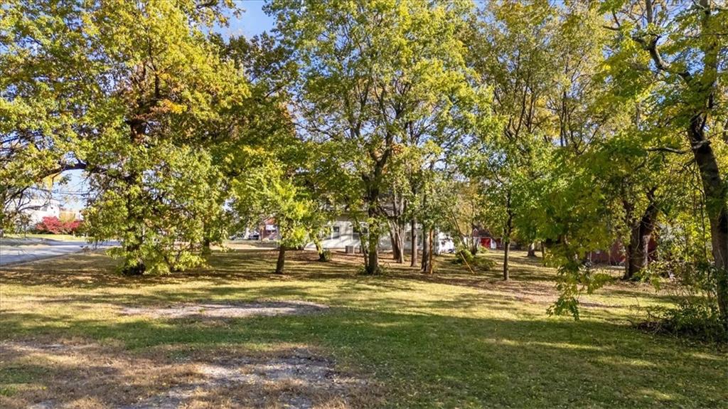 807 Highgrove Road Grandview, MO 64030 - Photo 27 of 39