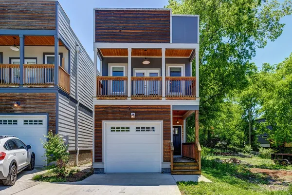 $3,100 | 324 A Queen Avenue, Nashville, TN 37207