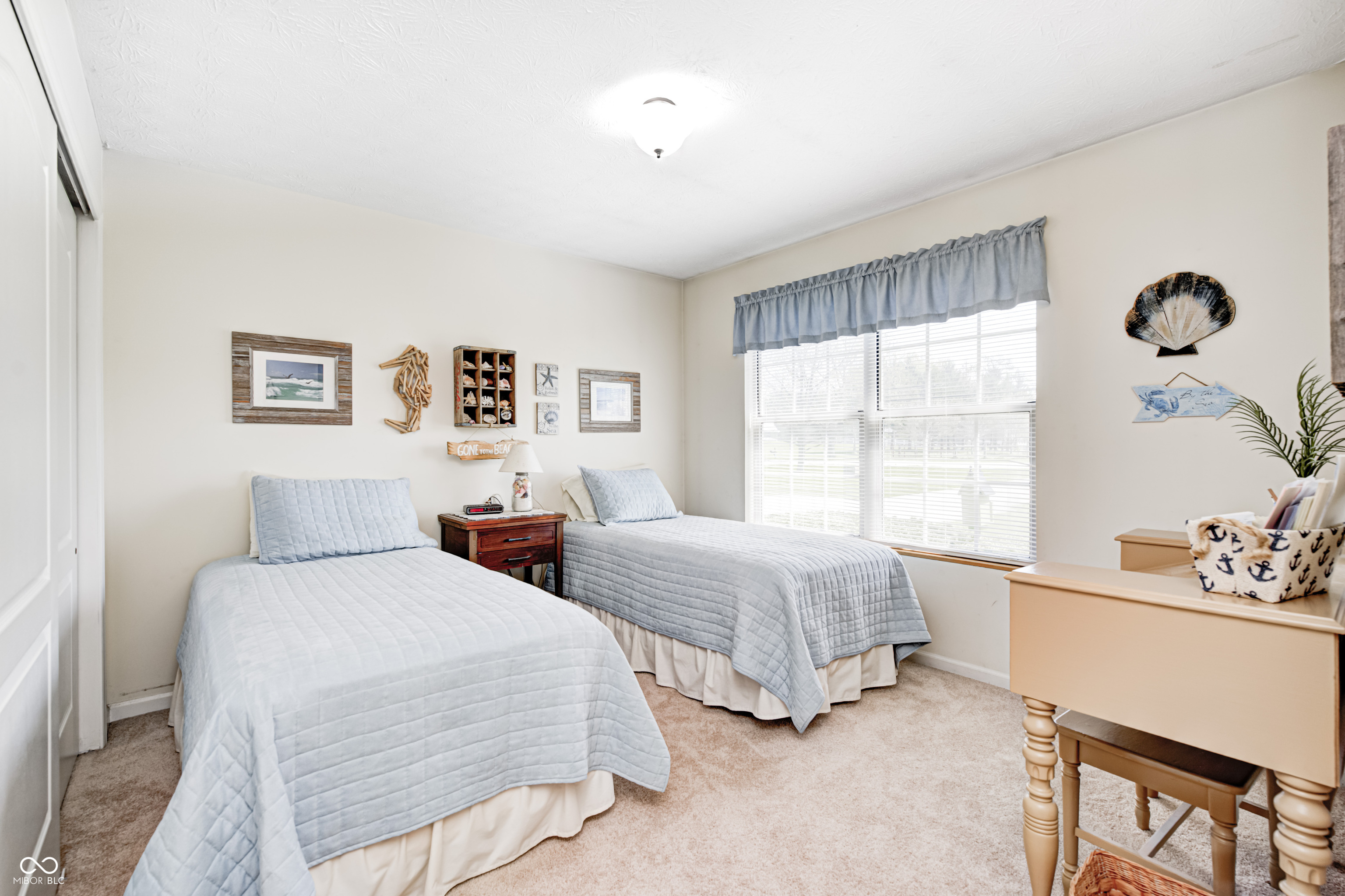 7114 Hickory Road Indianapolis, IN 46259 - Photo 21 of 39 Gallery Image 21