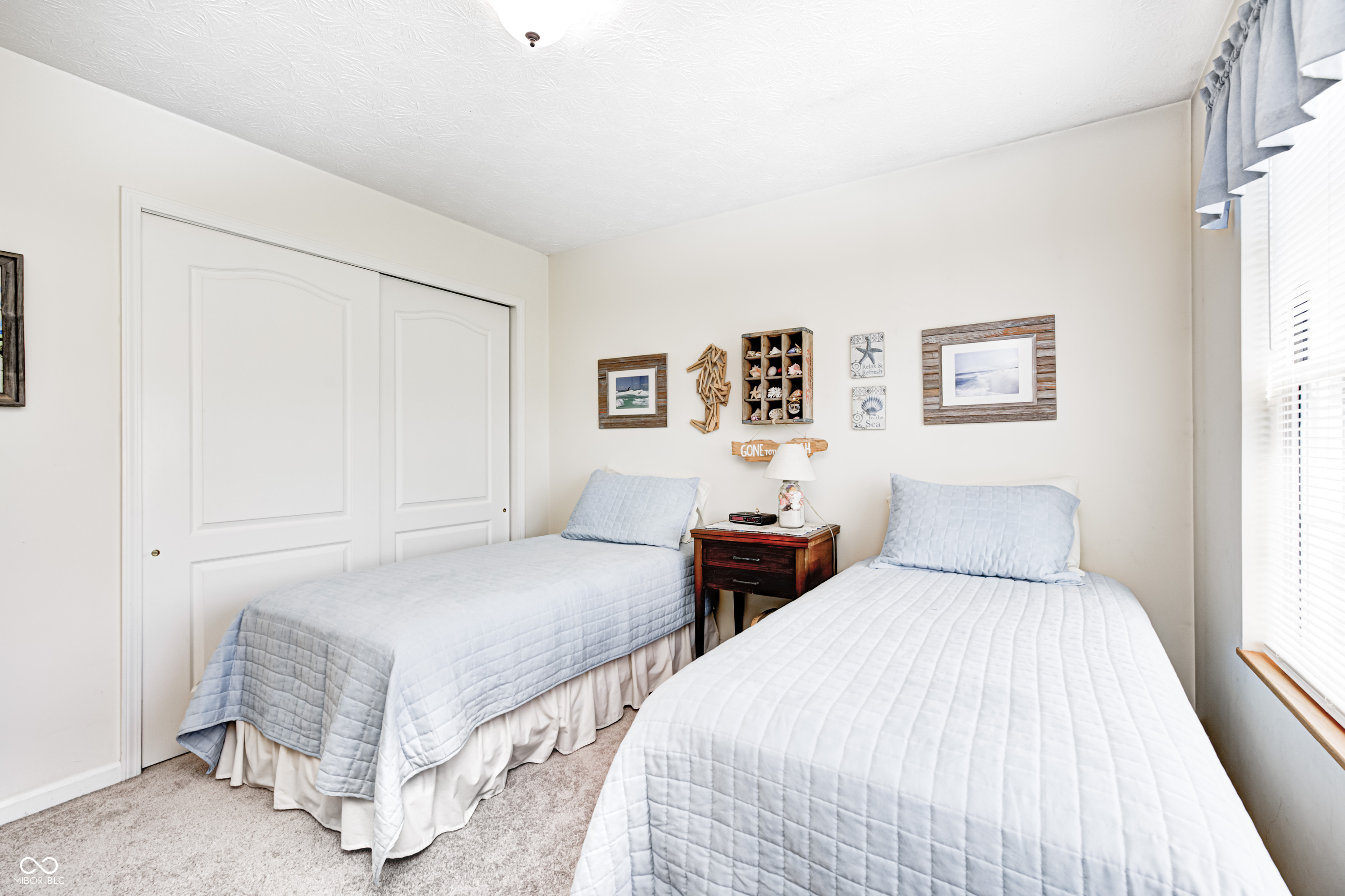 7114 Hickory Road Indianapolis, IN 46259 - Photo 22 of 39 Gallery Image 22