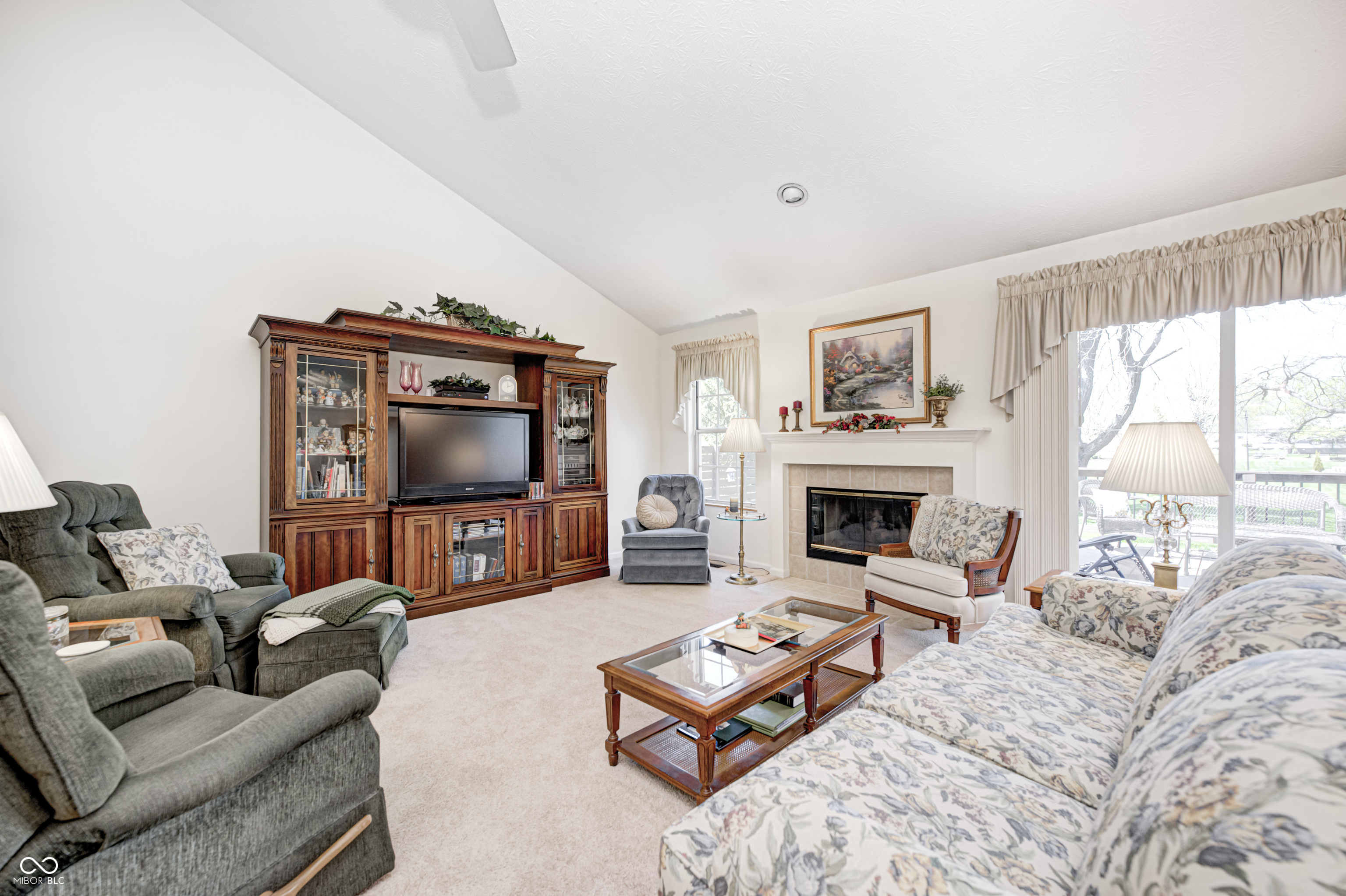 7114 Hickory Road Indianapolis, IN 46259 - Photo 6 of 39 Gallery Image 6