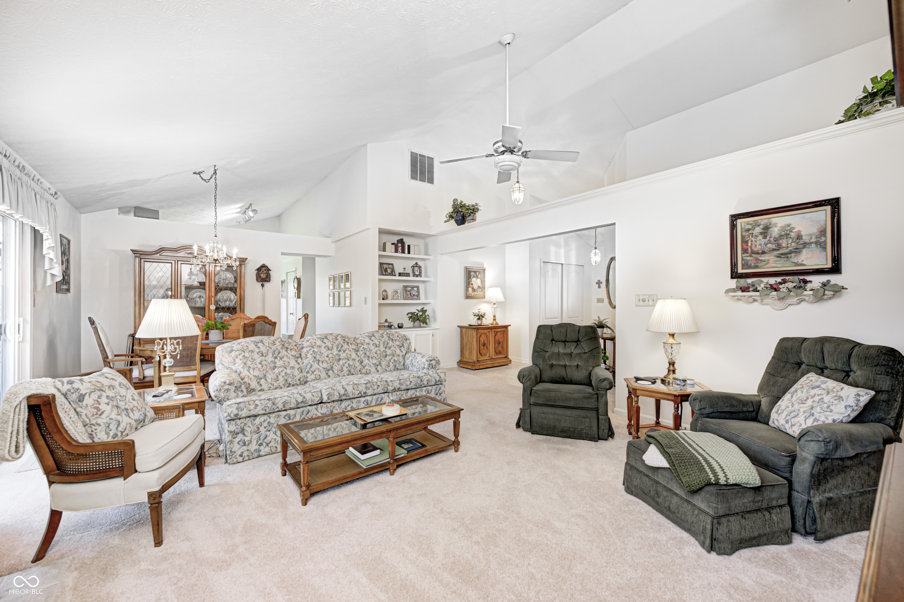 7114 Hickory Road Indianapolis, IN 46259 - Photo 7 of 39 Gallery Image 7