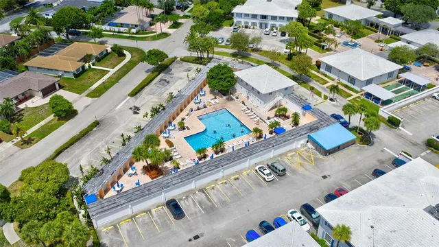 $145,000 | 2270 Northeast 68th Street, Unit 1927, Fort Lauderdale, FL 33308