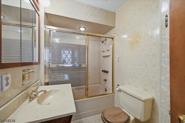 $280,000 | 213 York Road, Milford, NJ 08848