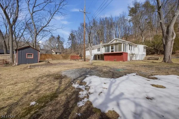$280,000 | 213 York Road, Milford, NJ 08848