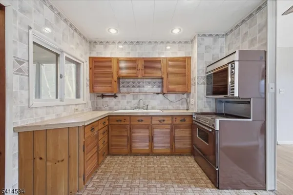 $280,000 | 213 York Road, Milford, NJ 08848