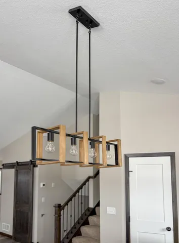 $430,000 | 15592 100th Avenue, Milaca, MN 56353