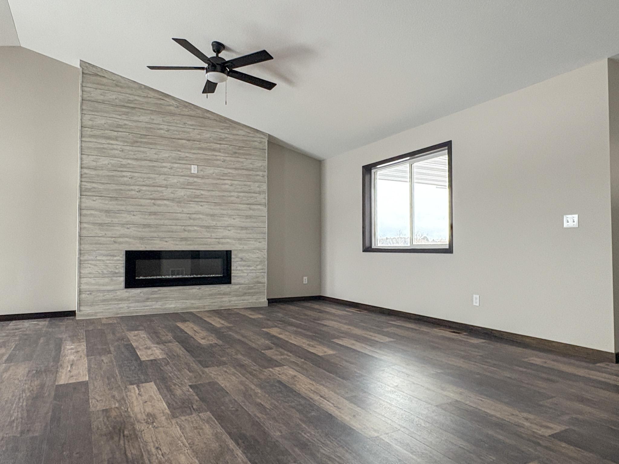 15592 100th Avenue Milaca, MN 56353 - Photo 10 of 27