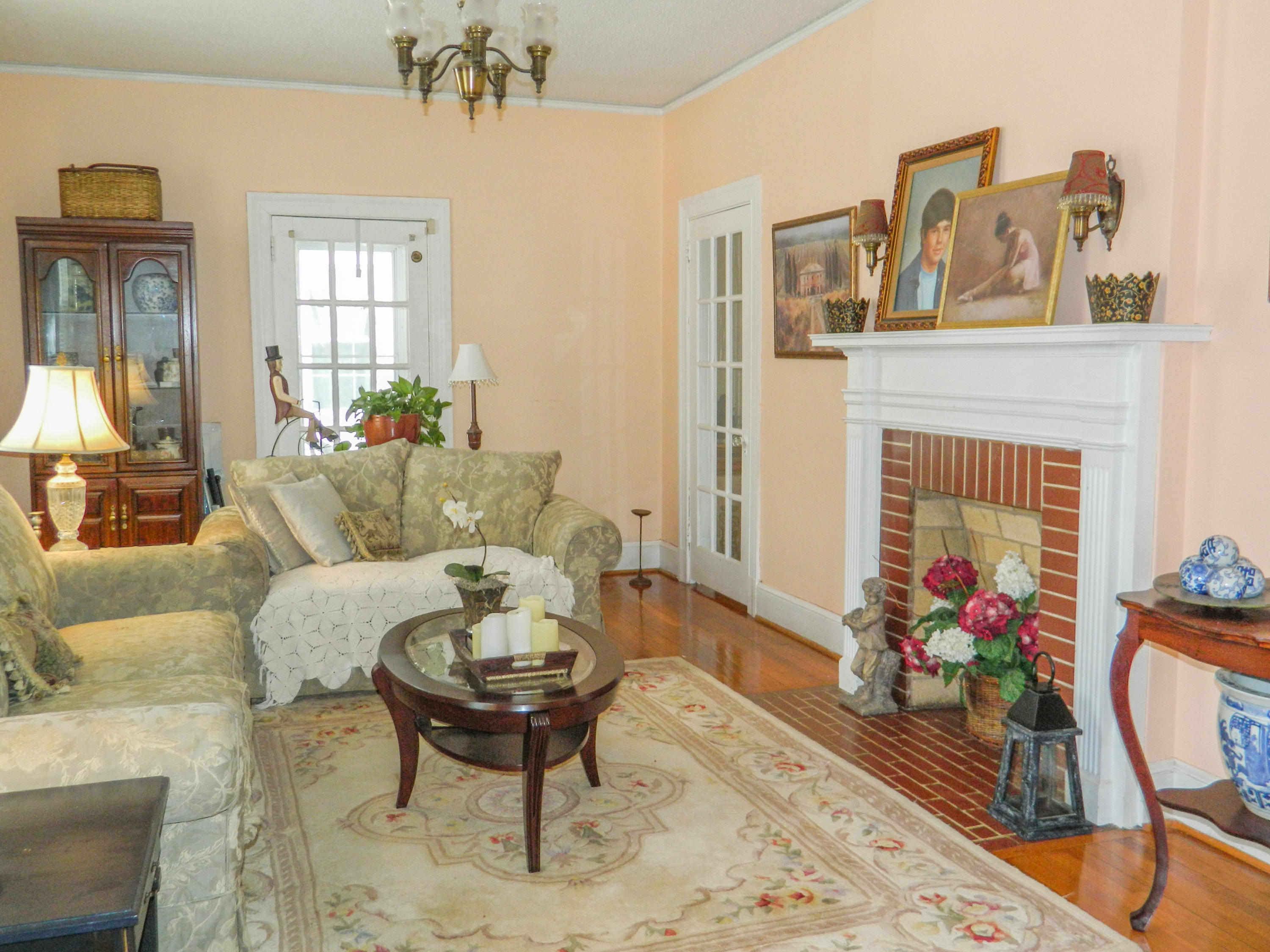 503 Rives Road Martinsville, VA 24112 - Photo 7 of 22 DSCN7356_edited