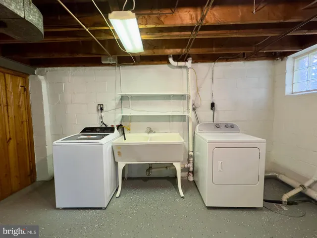 $2,350 | 5466 Addington Road, Baltimore, MD 21207