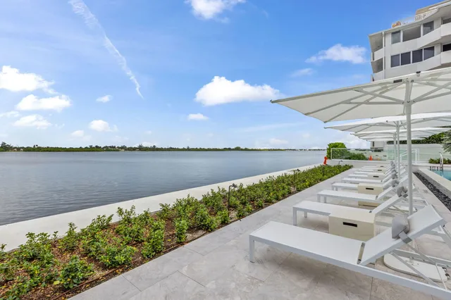 $1,399,000 | 2773 South Ocean Boulevard, Unit 4100, Palm Beach, FL 33480