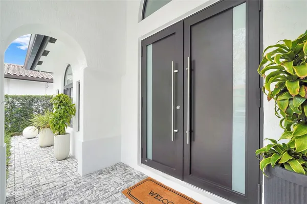 a view of a entryway