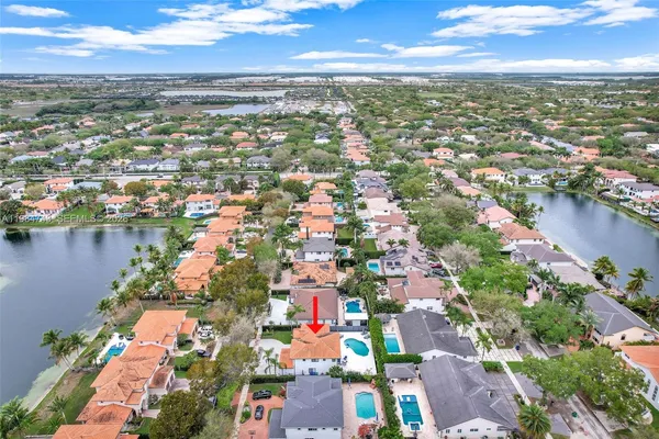 $1,550,000 | 7993 Northwest 161st Terrace, Miami Lakes, FL 33016