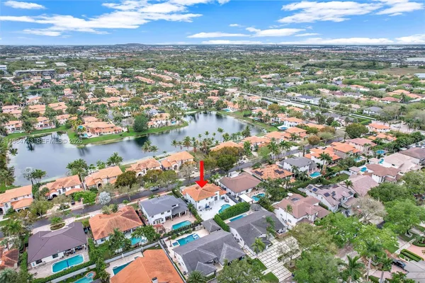 $1,550,000 | 7993 Northwest 161st Terrace, Miami Lakes, FL 33016