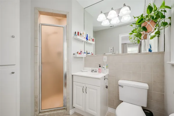 $3,250 | 6002 Cary Drive, Austin, TX 78757